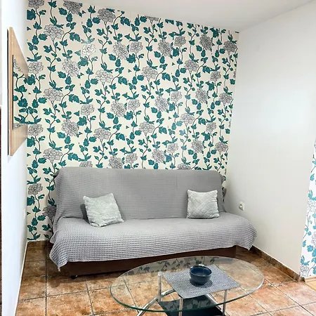 Astra Apartment *