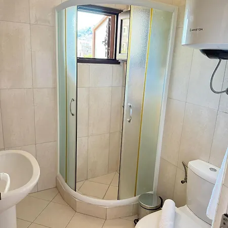Astra Apartment *